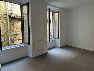 Location Appartement 2 pièces SAINT-LEONARD-DE-NOBLAT 87400