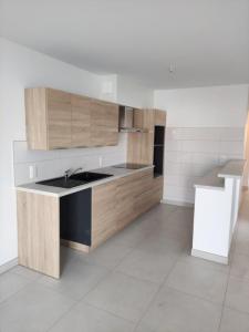 Location Appartement 4 pi�ces REVEL 31250