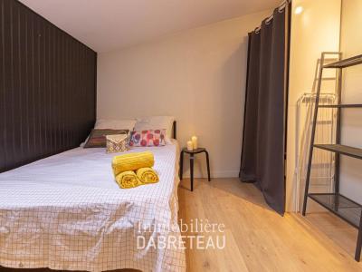Location Appartement 9 pi�ces VENISSIEUX 69200