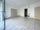 Louer Local commercial 65 m2 Lyon-7eme-arrondissement