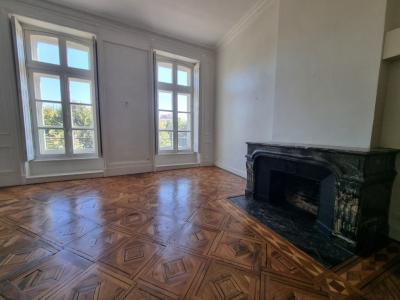 Location Appartement 6 pi�ces LYON-2EME-ARRONDISSEMENT 69002