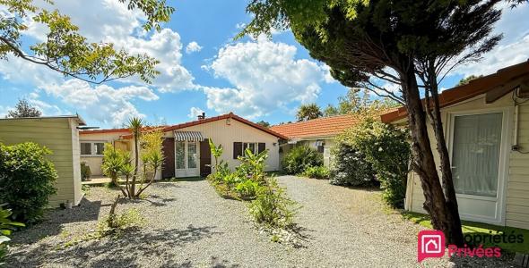 Vente Maison 9 pi�ces VENDAYS-MONTALIVET 33930