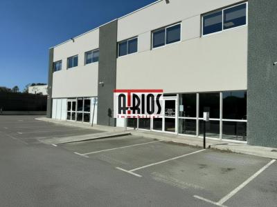 Location Local commercial CARQUEIRANNE 83320