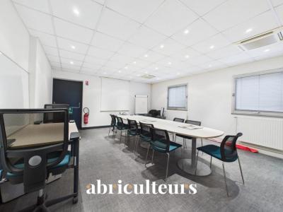 Location Bureau GELLAINVILLE 28630