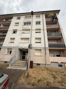 Location Appartement 4 pièces CHAPELLE-SAINT-LUC 10600