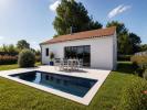 House SAINT-HILAIRE-DE-CHALEONS 
