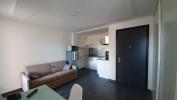 Louer Appartement  745 euros