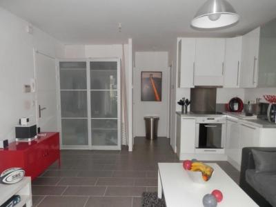 Location Appartement 3 pièces BORDEAUX 33000