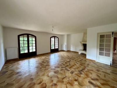 Vente Maison 8 pi�ces LUNEL 34400