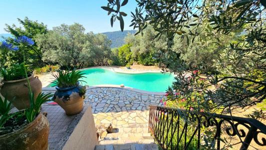 Vente Maison 5 pièces CLAVIERS 83830