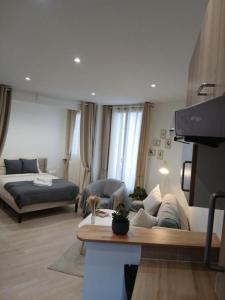 For rent Apartment CLICHY  92