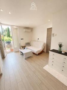 Vente Appartement 2 pièces SEYNE-SUR-MER 83500