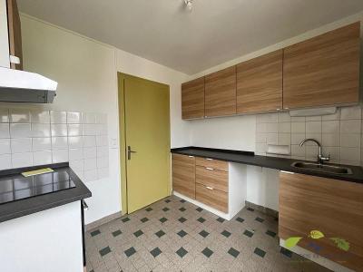 For rent Apartment SAINT-LEONARD-DE-NOBLAT 
