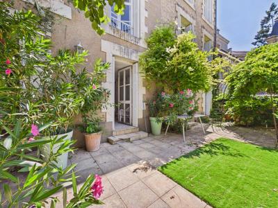 Vente Maison 14 pièces POITIERS 86000
