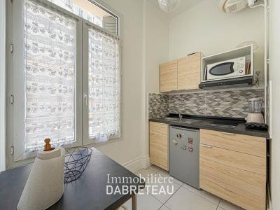 Location Appartement 4 pi�ces LYON-6EME-ARRONDISSEMENT 69006