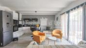 House UZES 