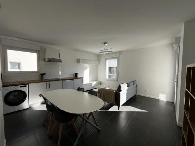 Location Appartement 3 pi�ces TRELAZE 49800