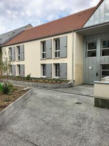 For sale Apartment PONT-SAINTE-MAXENCE  60