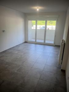 Location Appartement 3 pi�ces PONT-DE-CLAIX 38800