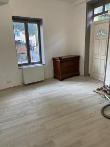 Location Appartement 2 pi�ces COUZON-AU-MONT-D'OR 69270