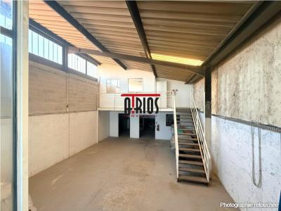 Location Commerce PRADET 83220