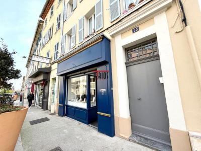 Location Local commercial HYERES 83400