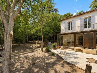 Vente Prestige VILLENEUVE-LES-AVIGNON 