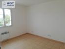 Louer Appartement Crevecoeur-le-grand 610 euros