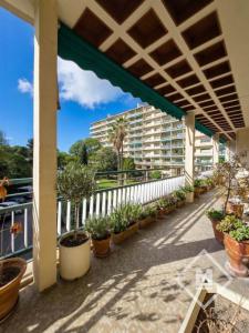 For sale Apartment MARSEILLE-8EME-ARRONDISSEMENT 