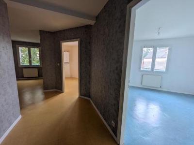 Location Appartement 2 pi�ces BAR-SUR-AUBE 10200