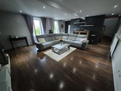 Vente Maison 10 pi�ces SAINT-HILAIRE-DES-LOGES 85240