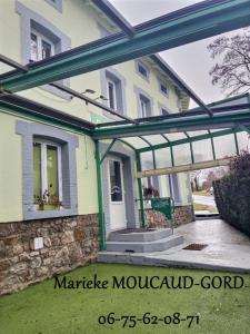 Vente Maison 10 pi�ces BEAUZAC 43590