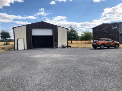 Location Commerce AMILLIS 77120
