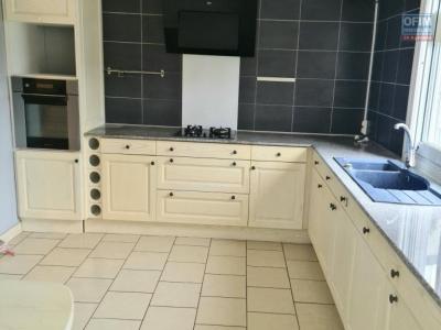 Location Maison SAINTE-SUZANNE 