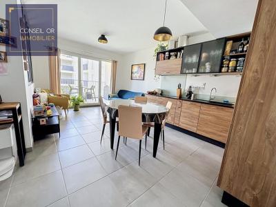 Vente Appartement 3 pièces PIERRE-BENITE 69310
