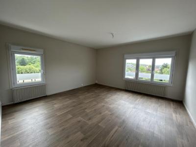 For rent Apartment CHARNY  89