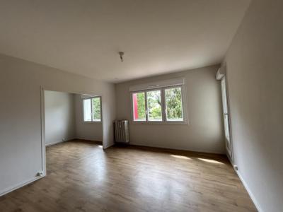 For rent Apartment CHARNY  89