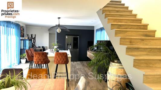 Vente Maison 6 pi�ces SAINT-CYR-SUR-MER 83270