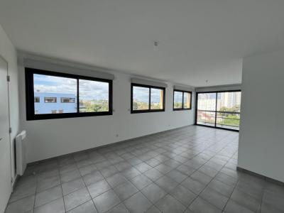 Location Appartement 4 pi�ces REZE 44400