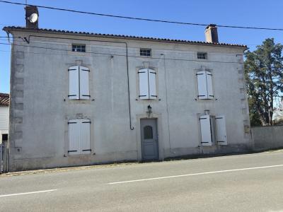 Vente Maison 7 pi�ces COULONGES-SUR-L'AUTIZE 79160