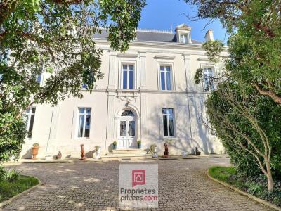Vente Prestige VILLENEUVE-LA-COMTESSE 17330