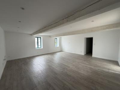 For sale Apartment SAINT-PAUL-DE-VARAX CENTRE DU VILLAGE 01