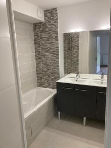 Location Appartement FONBEAUZARD 