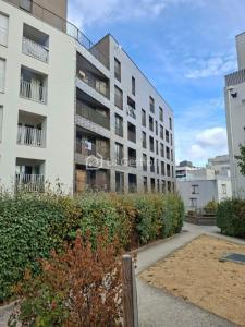 For rent Apartment ROMAINVILLE  93