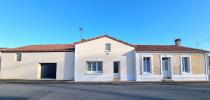 For sale House Magnils-reigniers  85400 96 m2 3 rooms