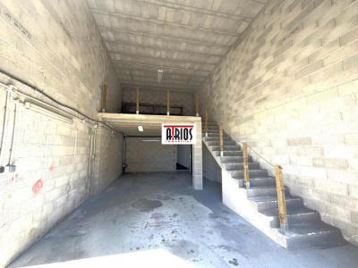 Location Commerce LONDE-LES-MAURES  83