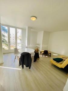 Vente Appartement 3 pi�ces NIMES 30900