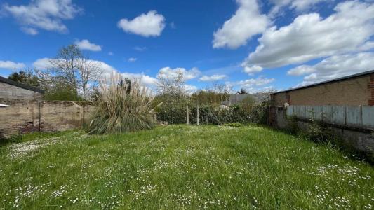  House BRUERE-SUR-LOIR  72