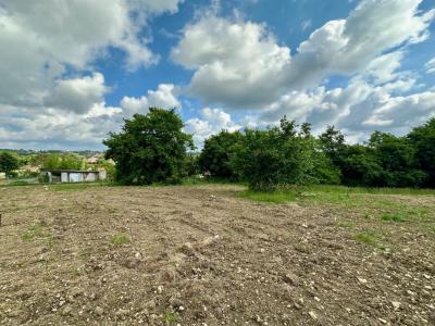For sale Land MAGNAC-SUR-TOUVRE  16