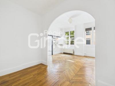 Location Appartement LYON-4EME-ARRONDISSEMENT 